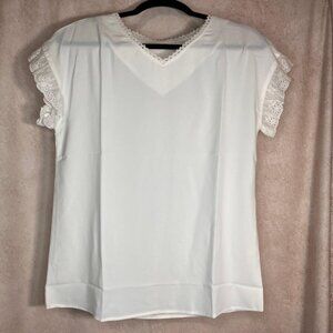 White V-Neck Ruffled Short Sleeve Top NWT Small